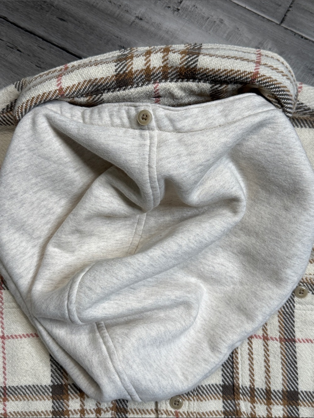 AMERICAN EAGLE HOODED FLANNEL SHIRT FROSTY CREAM PLAID BAJA BUTTON UP SHACKET - Picture 8 of 13